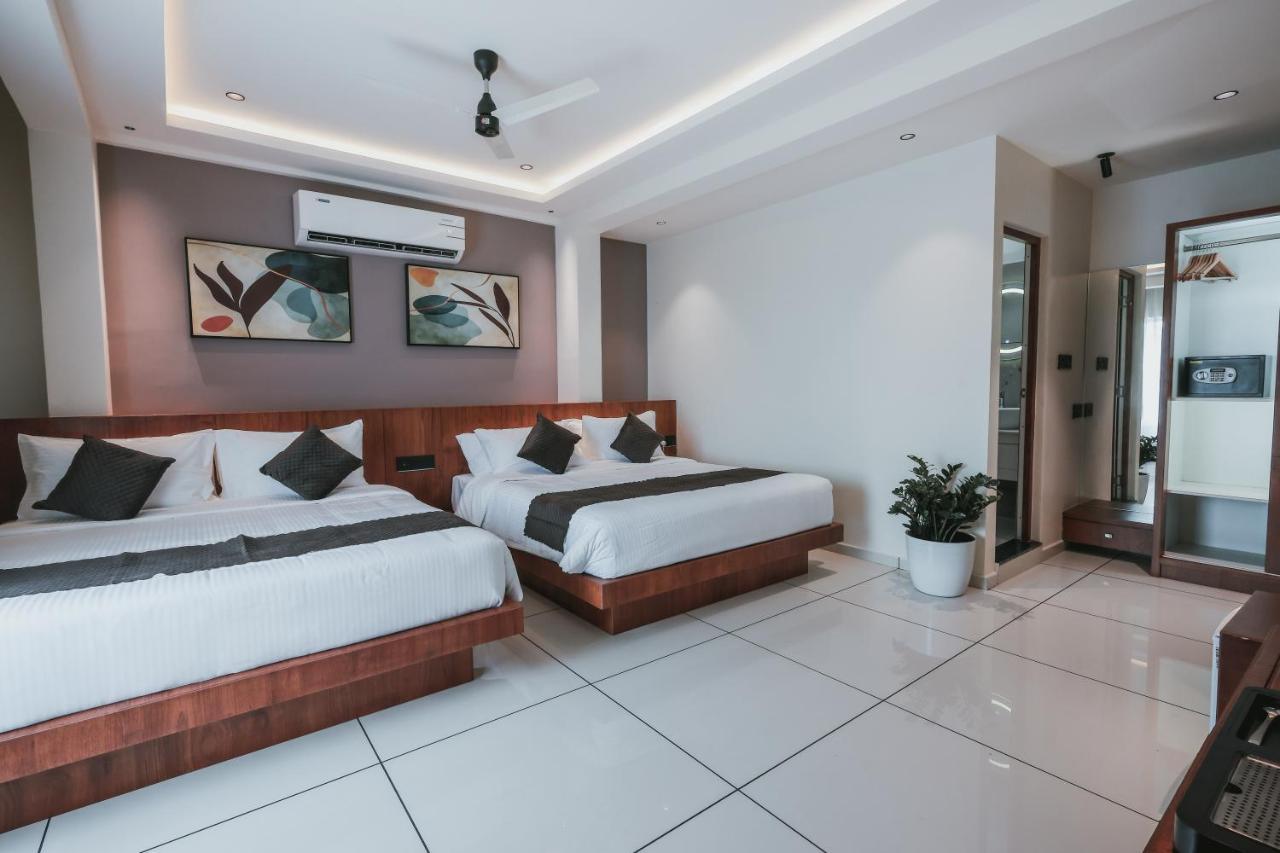Fortview Suites Kāsaragod Eksteriør billede